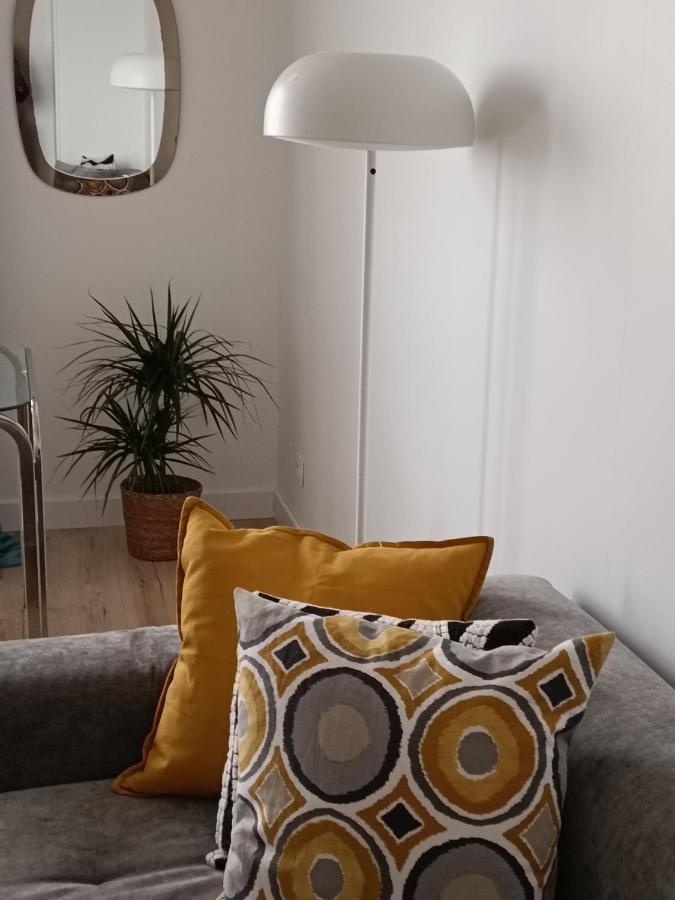Chelles Centre Ville 2 Chambres Pres Des Bords De Marne 10 Minutes A Pieds De La Gare De Chelles-Gournay 5 Minutes De La Gare De Vaires-Sur-Marne 20 Minutes De Disneyland Jusqu'A 5 Couchages Possibles 外观 照片