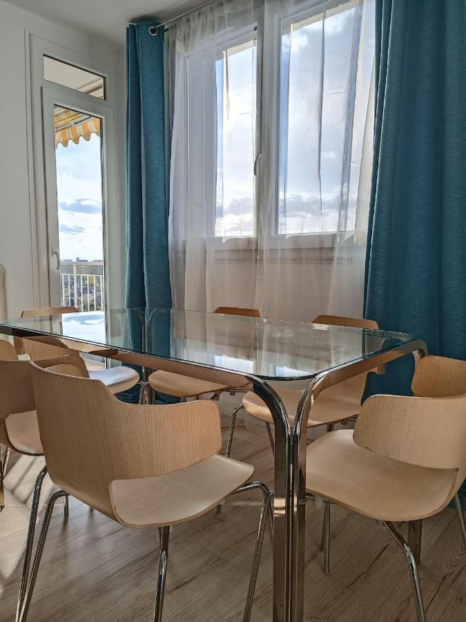 Chelles Centre Ville 2 Chambres Pres Des Bords De Marne 10 Minutes A Pieds De La Gare De Chelles-Gournay 5 Minutes De La Gare De Vaires-Sur-Marne 20 Minutes De Disneyland Jusqu'A 5 Couchages Possibles 外观 照片